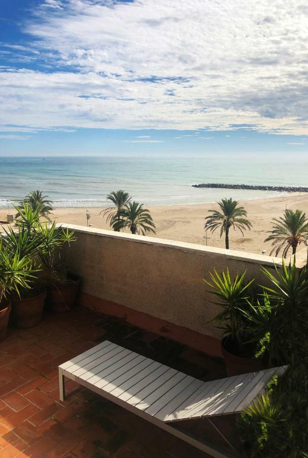 Espectacular Atico Duplex Con Vistas Al Mar Appartement Cunit Buitenkant foto
